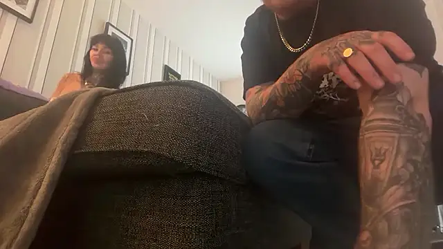 DaddyAndBabyGirl94's cam snapshot