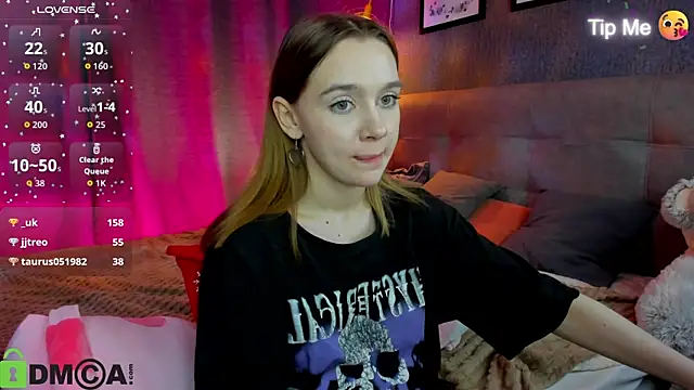 Lesi_Moonie01's cam snapshot