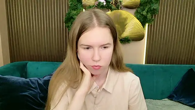 Alida_Brice's cam snapshot