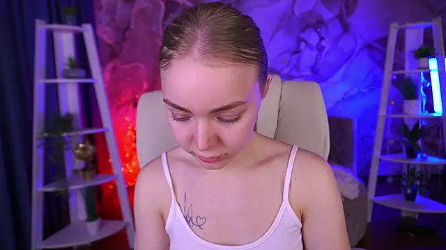 EmilySunshineS's cam snapshot