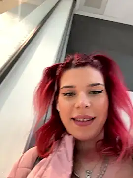 RiriRoseey live sex cam