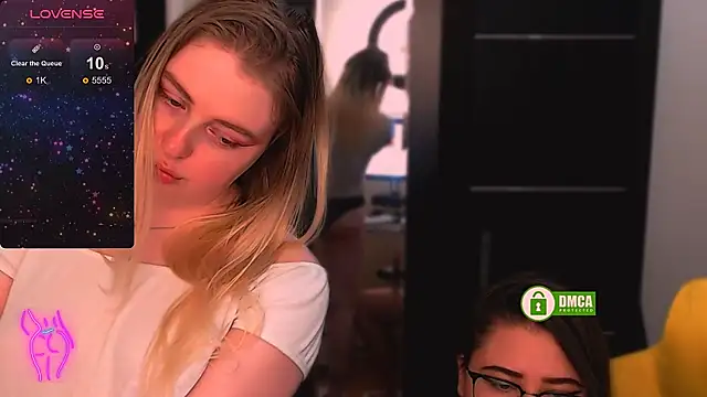 EvaAndLilith live sex cam