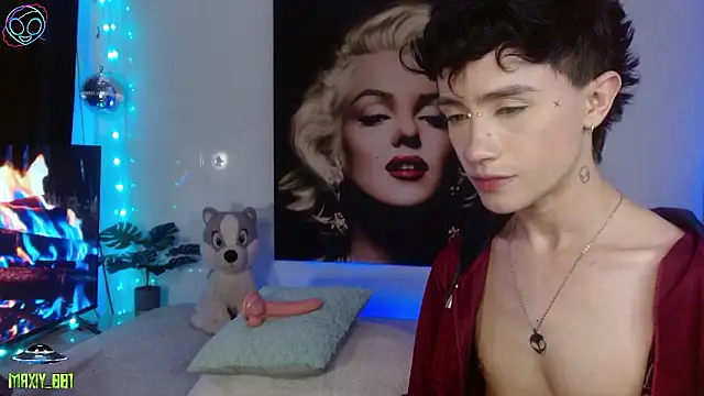 maxiy_001 live sex cam