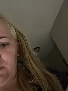 SilverSeductress live sex cam