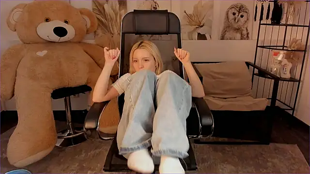 AuroraWrenfield's cam snapshot