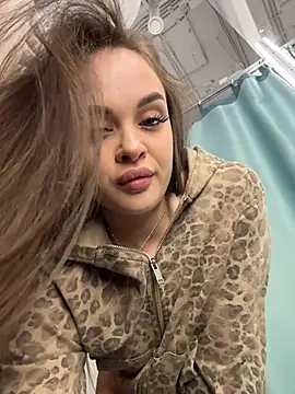 KristiRich live sex cam