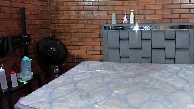 Couple_Gold69 live sex cam