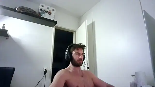 alpha-hunk live sex cam