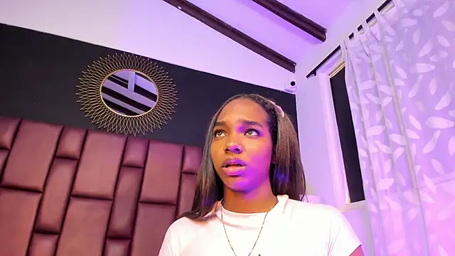 BrittanyWatson's cam snapshot