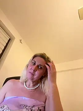 Amelia9798's cam snapshot