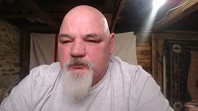 Newfiesausage1972 live sex cam