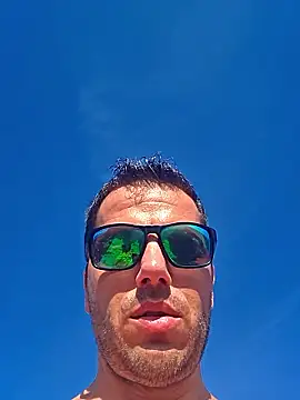 thenakedtraveler live sex cam