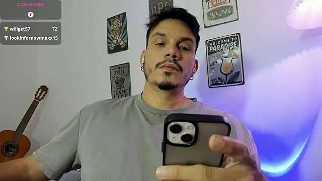 alejandro_stark live sex cam