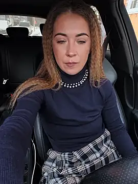 Risky_girl23's cam snapshot