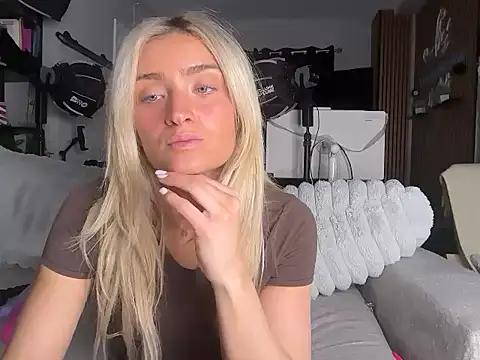 meggsworld live sex cam