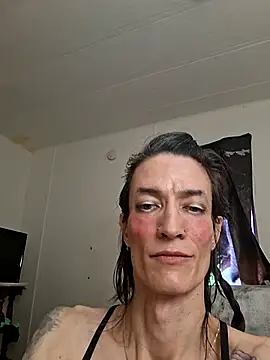 MaitressePomme3 live sex cam