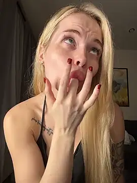 Vladamais live sex cam