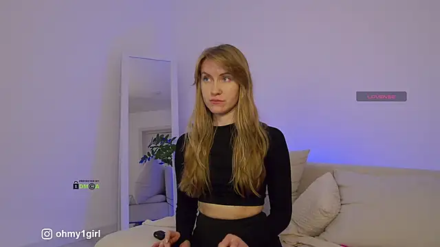 Fallinlove1's cam snapshot