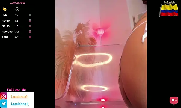 LaColorina_ live sex cam