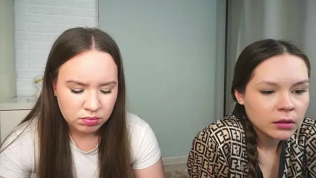 VirginiaRowe live sex cam