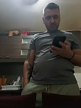 Aly-john1985 live sex cam