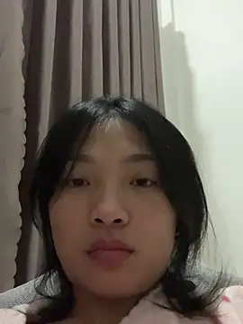 Lyn_bella live sex cam