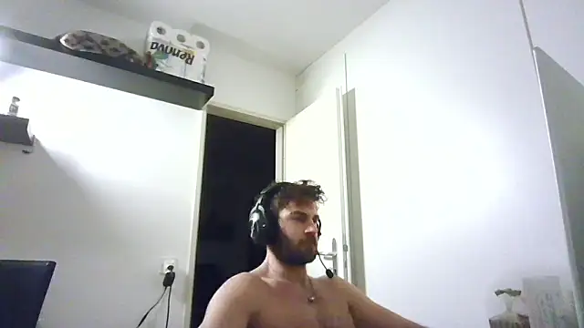 alpha-hunk live sex cam