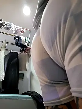 Divine_Pouvoir's cam snapshot