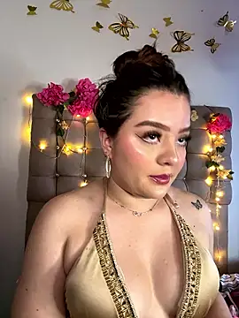 Jullieetta live sex cam