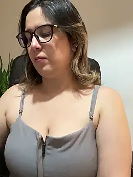 amooraaamoon live sex cam