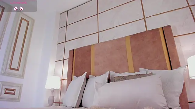 lyrabellini live sex cam