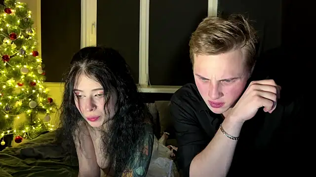 love4couple's cam snapshot