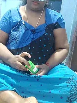 divyasree1431's cam snapshot