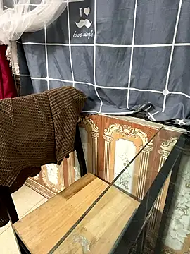 -Moon-20's cam snapshot