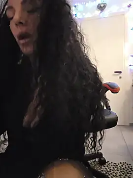 Baby_Panther's cam snapshot