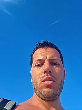 thenakedtraveler live sex cam