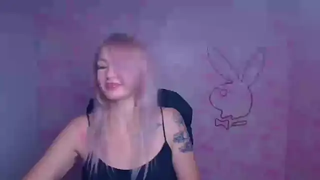 Madonna_Fire's cam snapshot