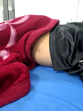 Single-momm22's cam snapshot