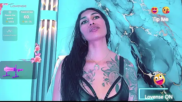 khiara_moretti live sex cam