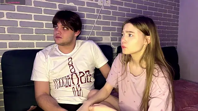 fetchingcouplee's cam snapshot