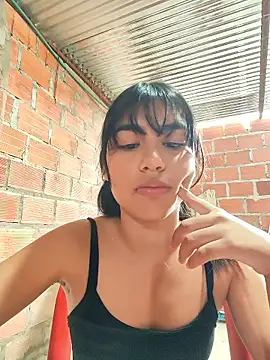 triana-hot18 live sex cam