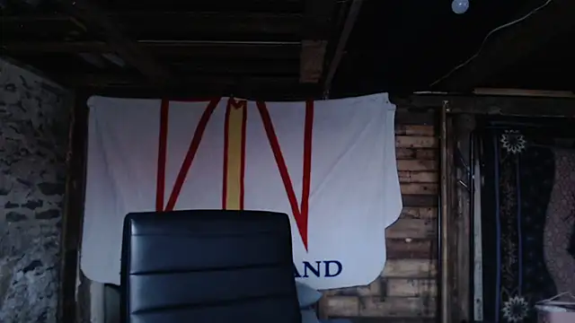 Newfiesausage1972 live sex cam