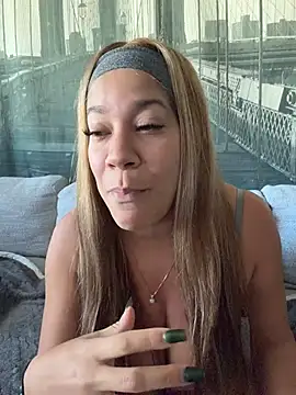 Bigbuttbrooklynn live sex cam