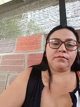 Dirty-Momm-Divorced-Hot live sex cam