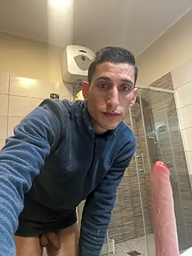 Gionnytav live sex cam