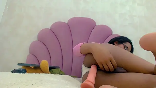 horny_bri_ live sex cam