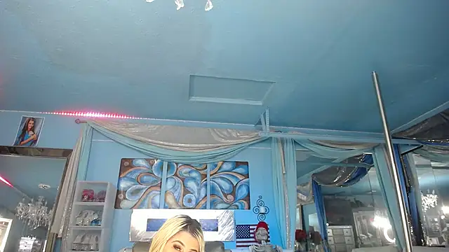 ADRIANNA_FOX live sex cam