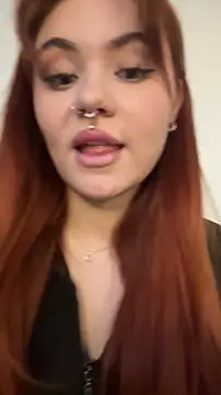 LunaMillie live sex cam