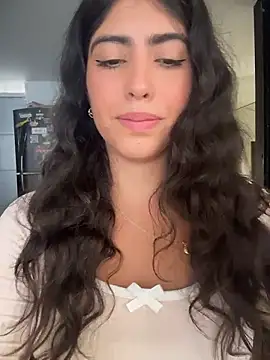 Gaby_zahir_'s cam snapshot