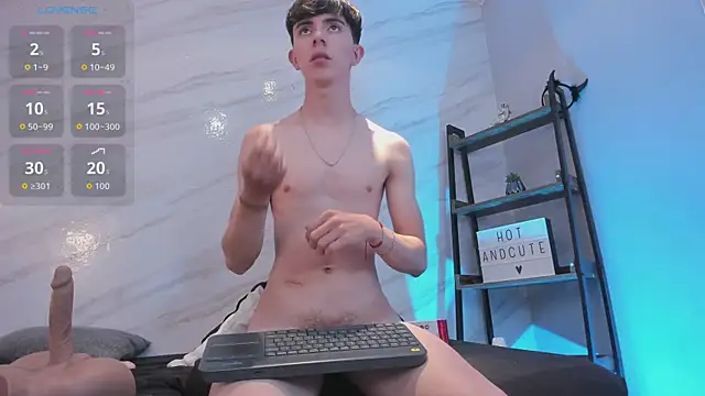 mathias_saenz live sex cam